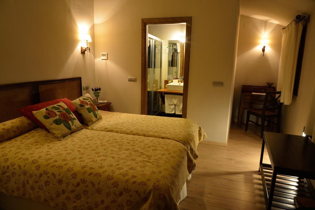 Casa Rural La Botica Oropesa Ruang foto
