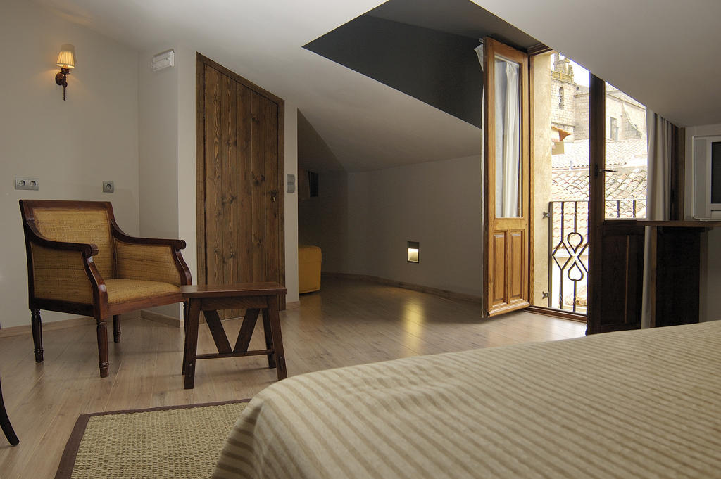 Casa Rural La Botica Oropesa Ruang foto