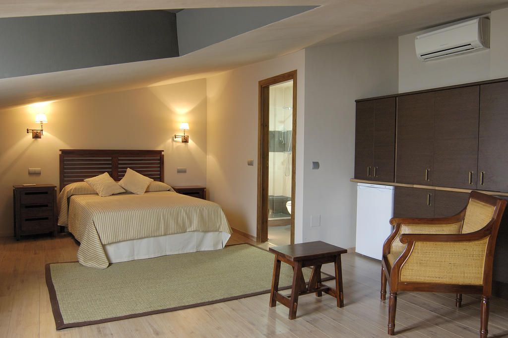 Casa Rural La Botica Oropesa Ruang foto